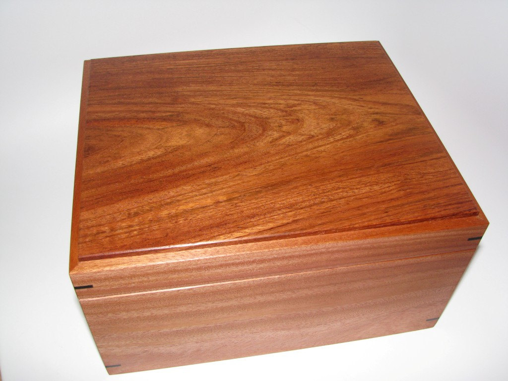 Large Fine Handcrafted Wooden Keepsake Box With Mahogany, Brazilian